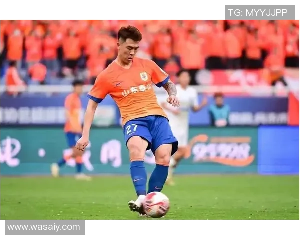 仿效石柯？海港铁卫有望加盟泰山！沪媒：自在身是最大优势